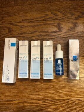 Lot of La Roche-Posay samples